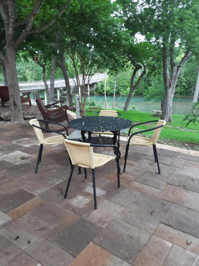 Horseshoe Riverside Lodge Каньон-Лейк Экстерьер фото
