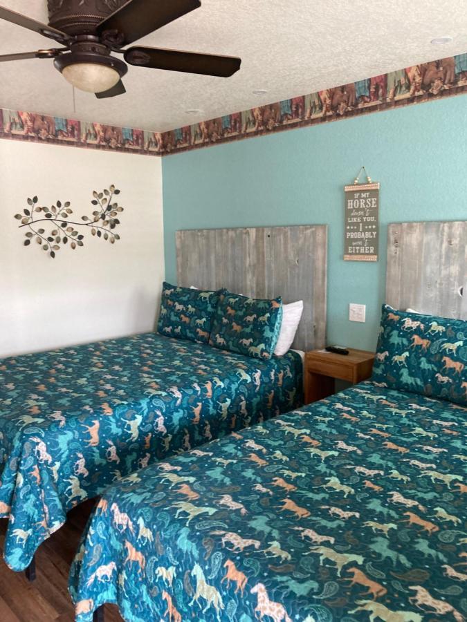 Horseshoe Riverside Lodge Каньон-Лейк Экстерьер фото
